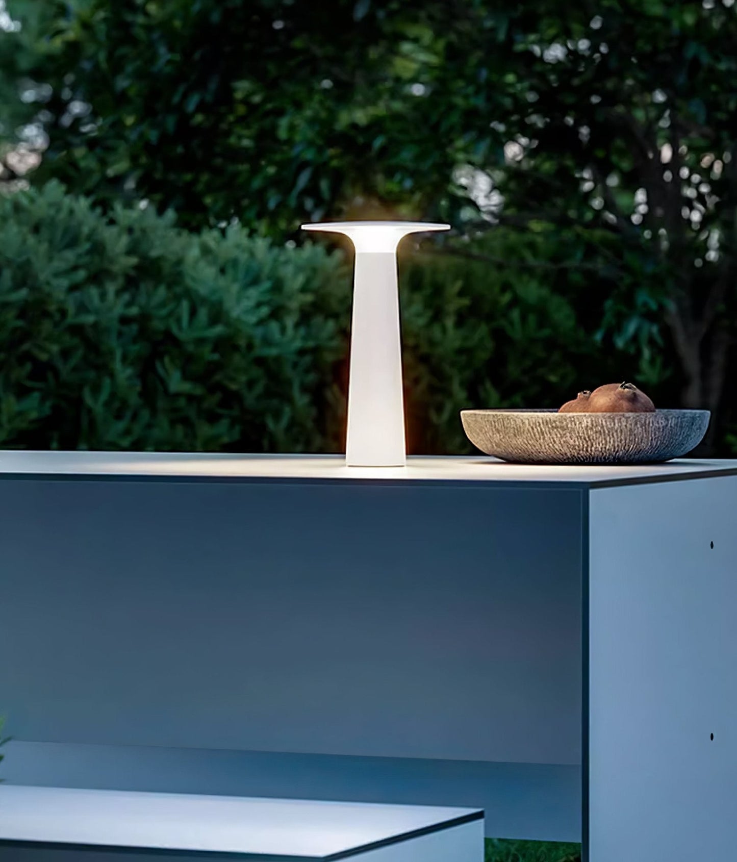 Luma Disk Outdoor Table Light