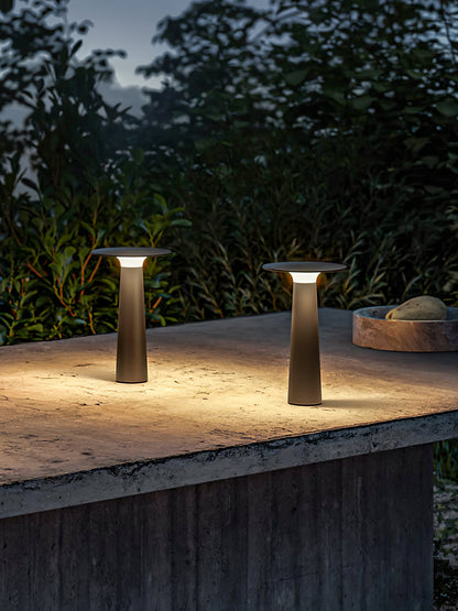 Luma Disk Outdoor Table Light