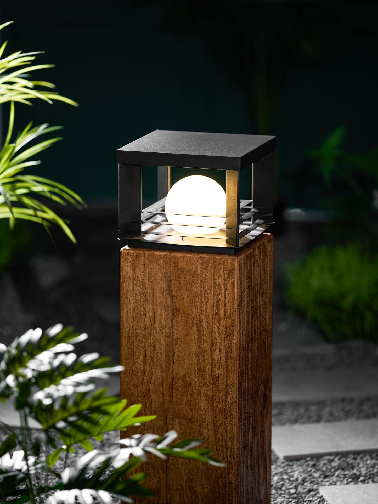 Lunar Crate Outdoor Lamp