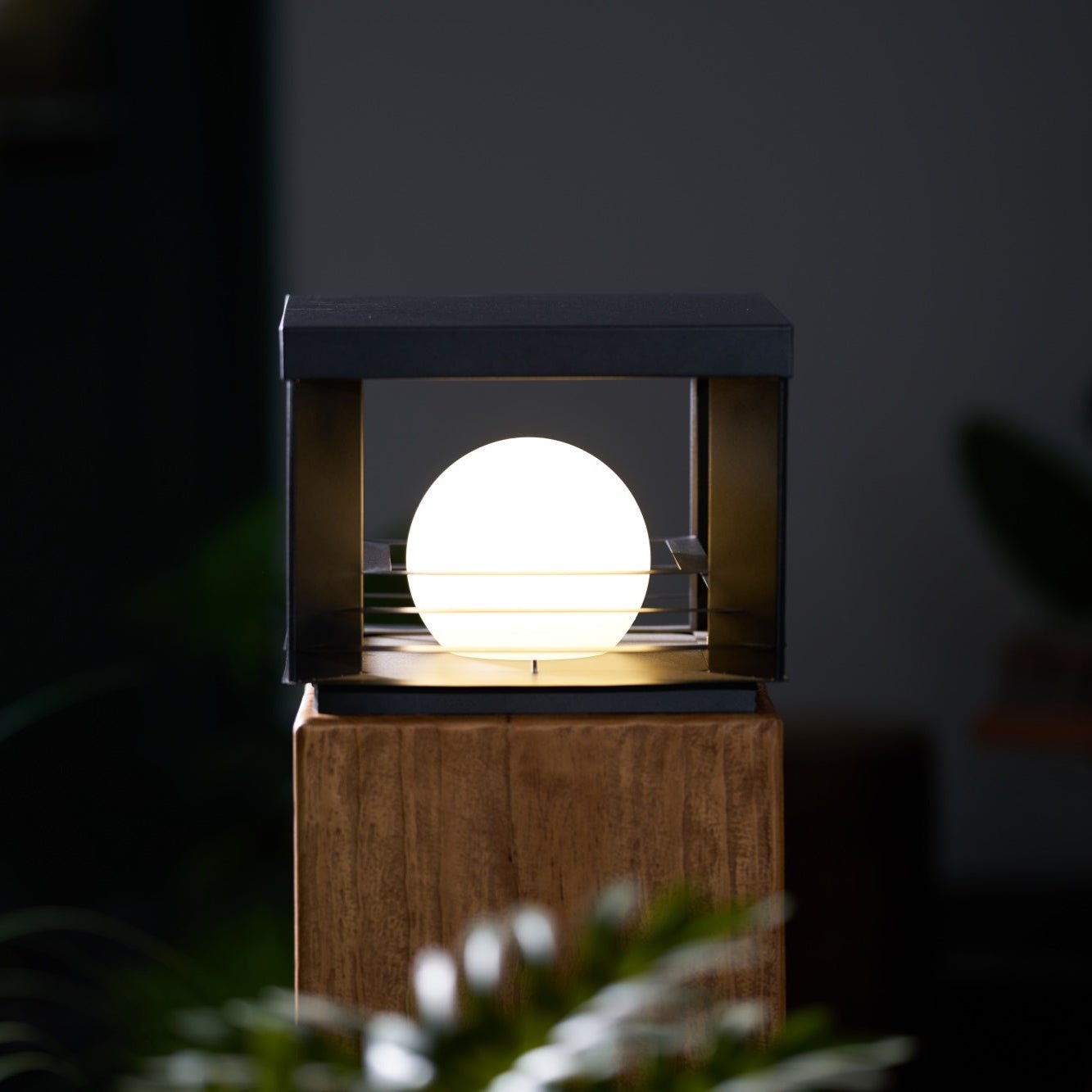 Lunar Crate Outdoor Lamp