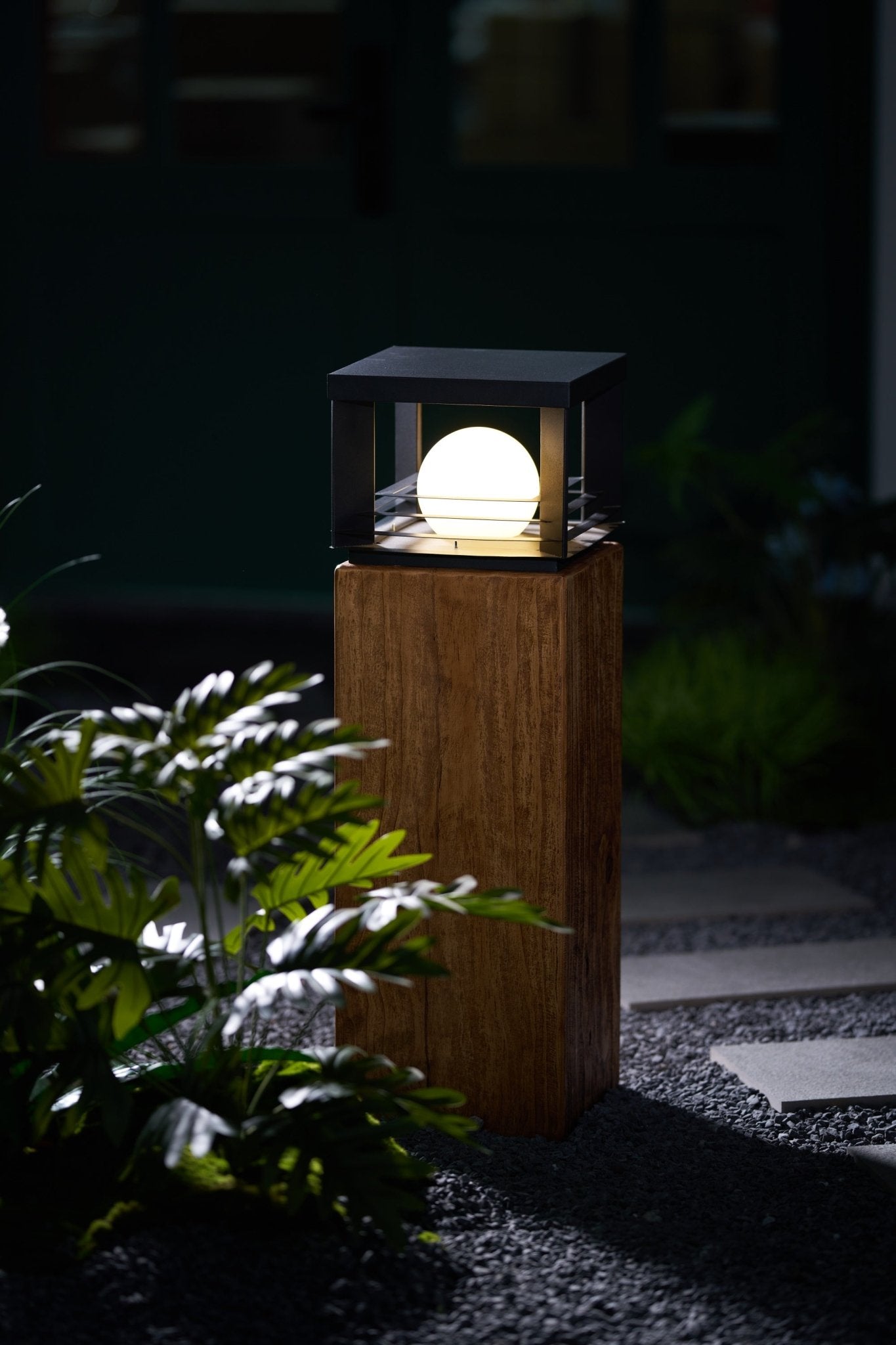 Lunar Crate Outdoor Lamp