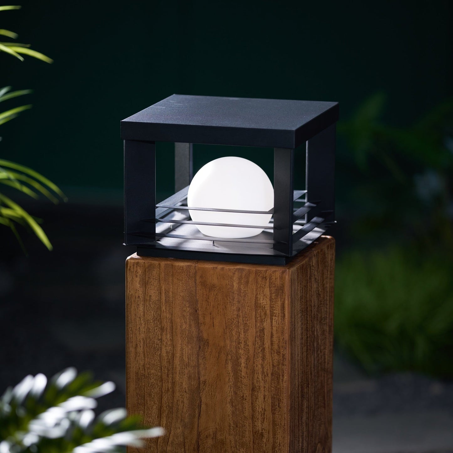 Lunar Crate Outdoor Lamp