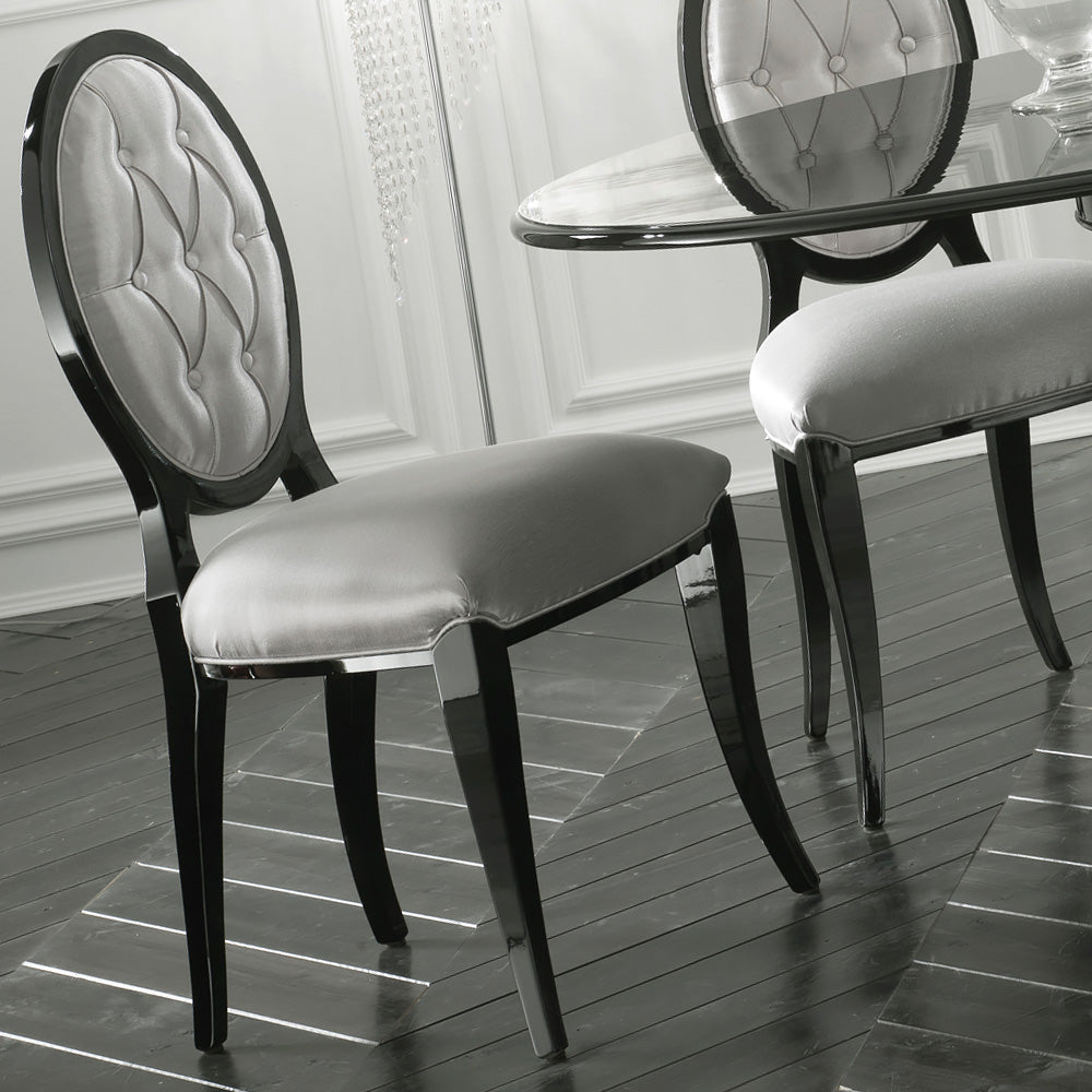 Luxurious Oval Buttoned Upholstered Dining Chair