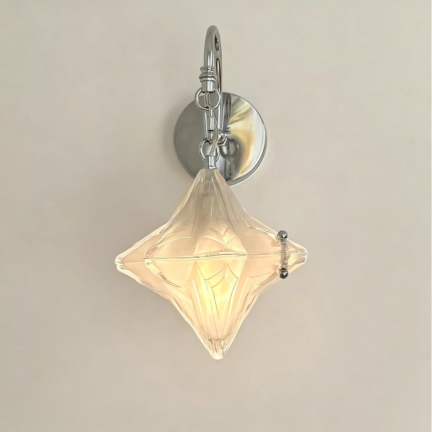 Lyra Star Wall Lamp