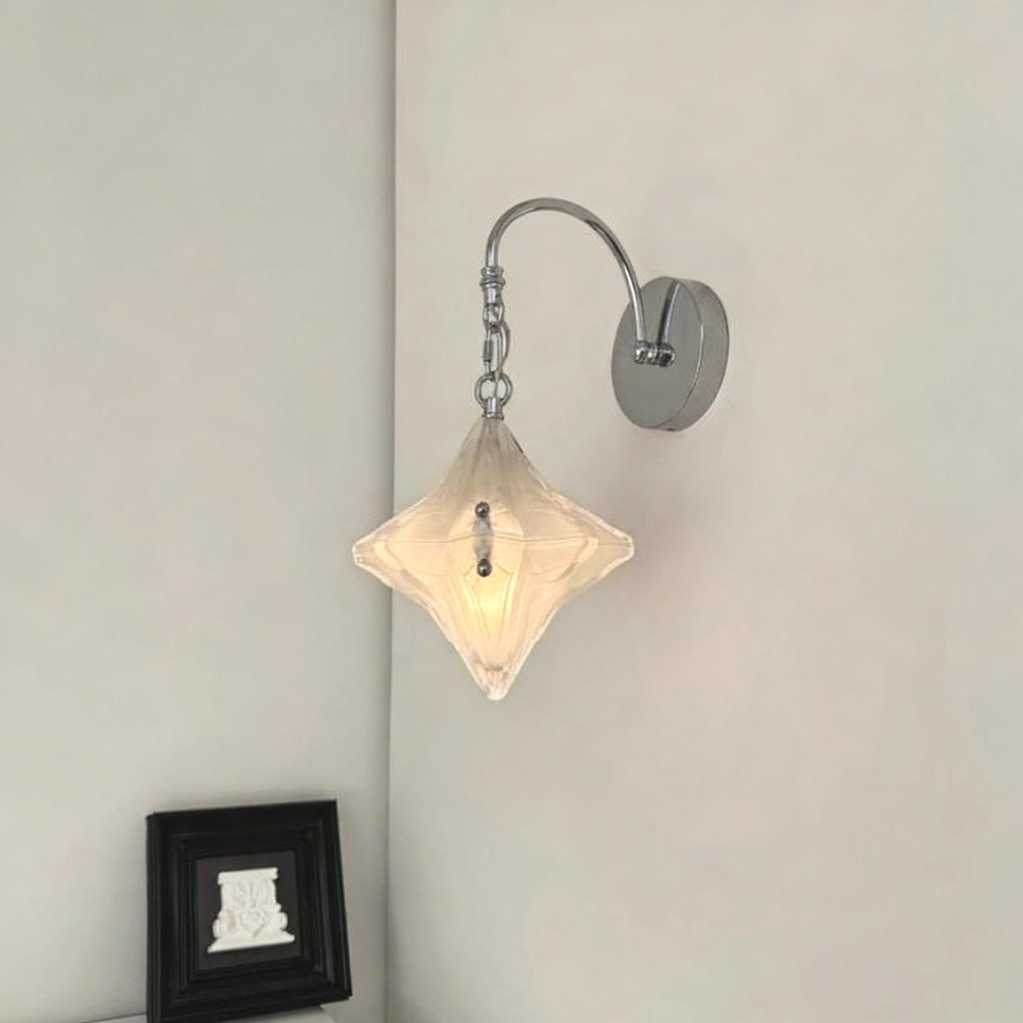 Lyra Star Wall Lamp