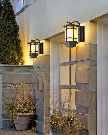 Madison Lantern Outdoor Wall light fixture Wall Lamp