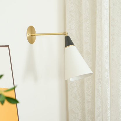 Petite Magari Bracket light Wall Lamp