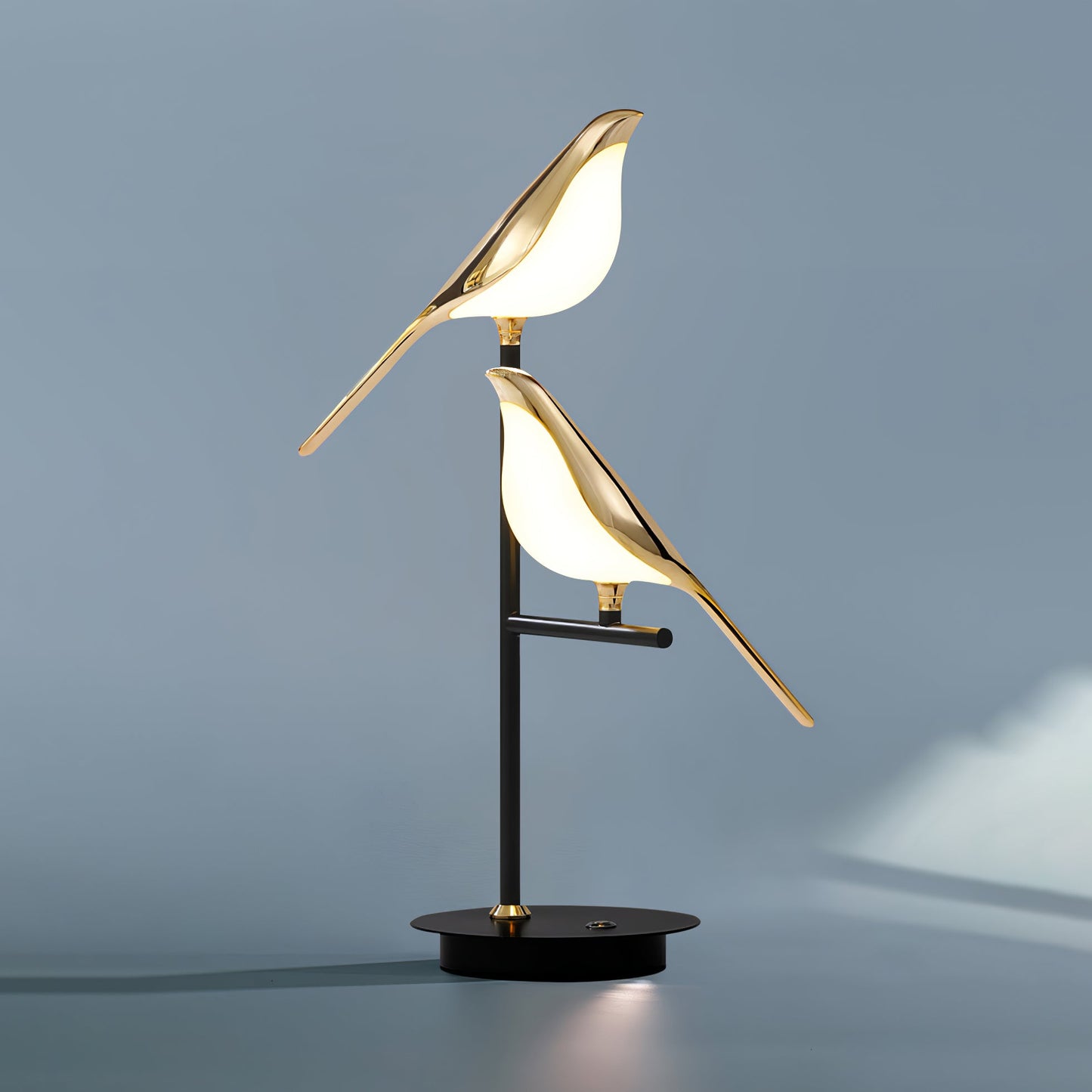 Magpie Perch Side table lamp Table Lamp