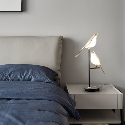 Magpie Perch Side table lamp Table Lamp