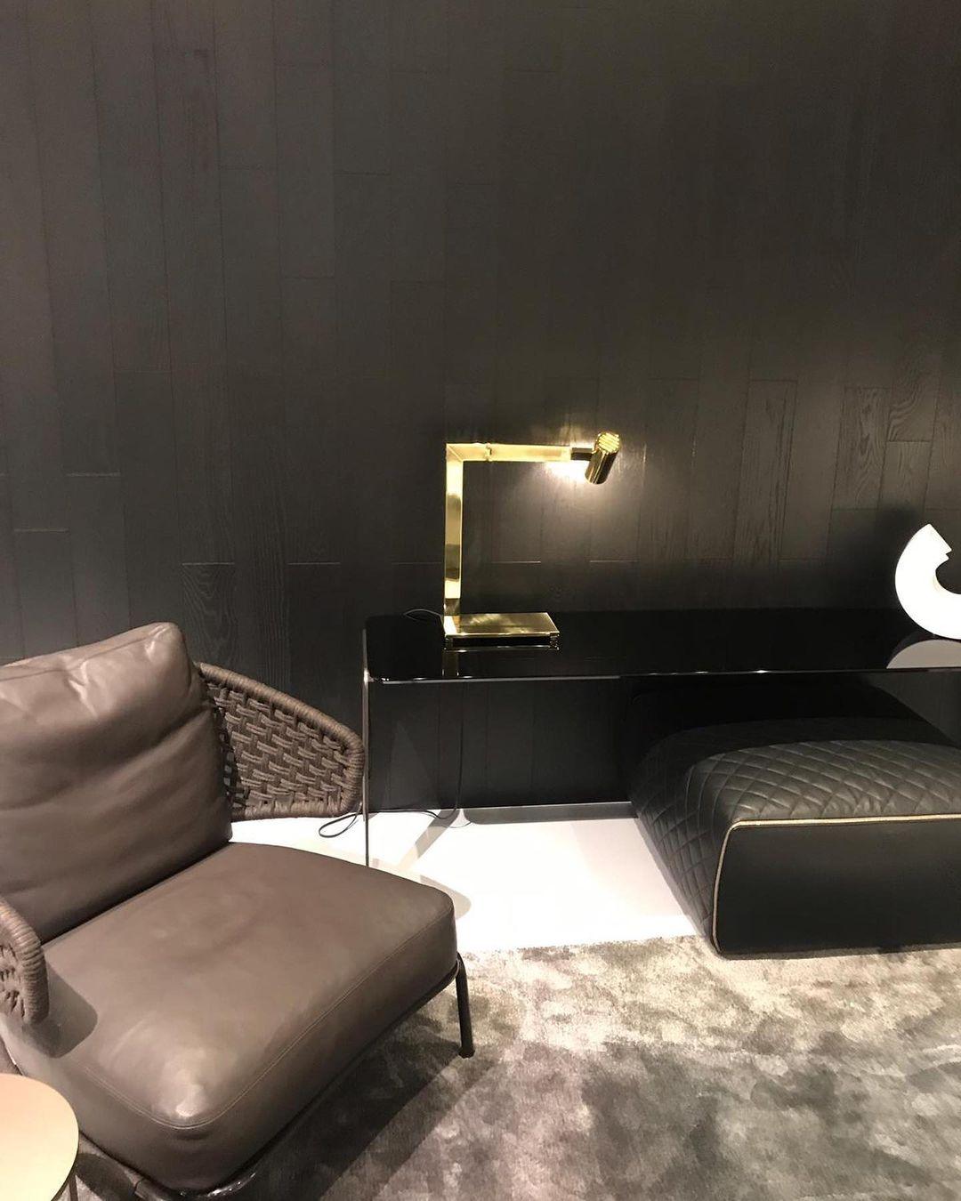 Mahari Bedside lamp Table Lamp