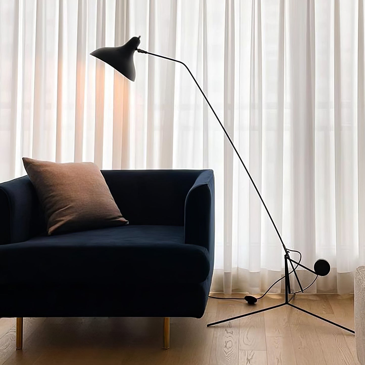 Mantis Arm Tall Lamp Floor Lamp