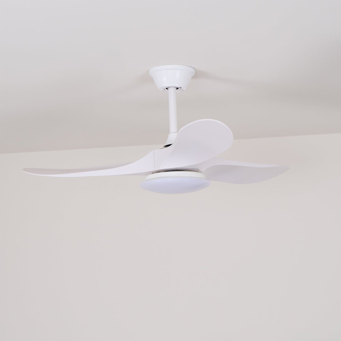 Virelo 42"/52" Ceiling Fan Light
