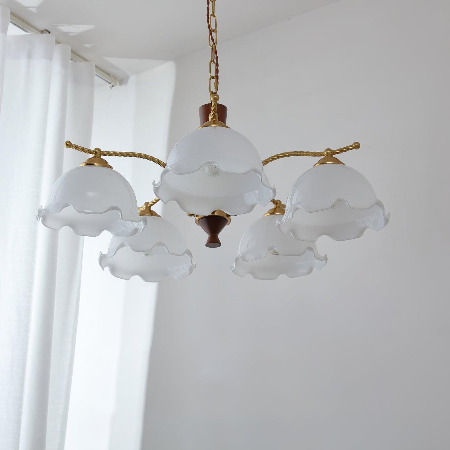 Milky Flower Gasolier Chandelier