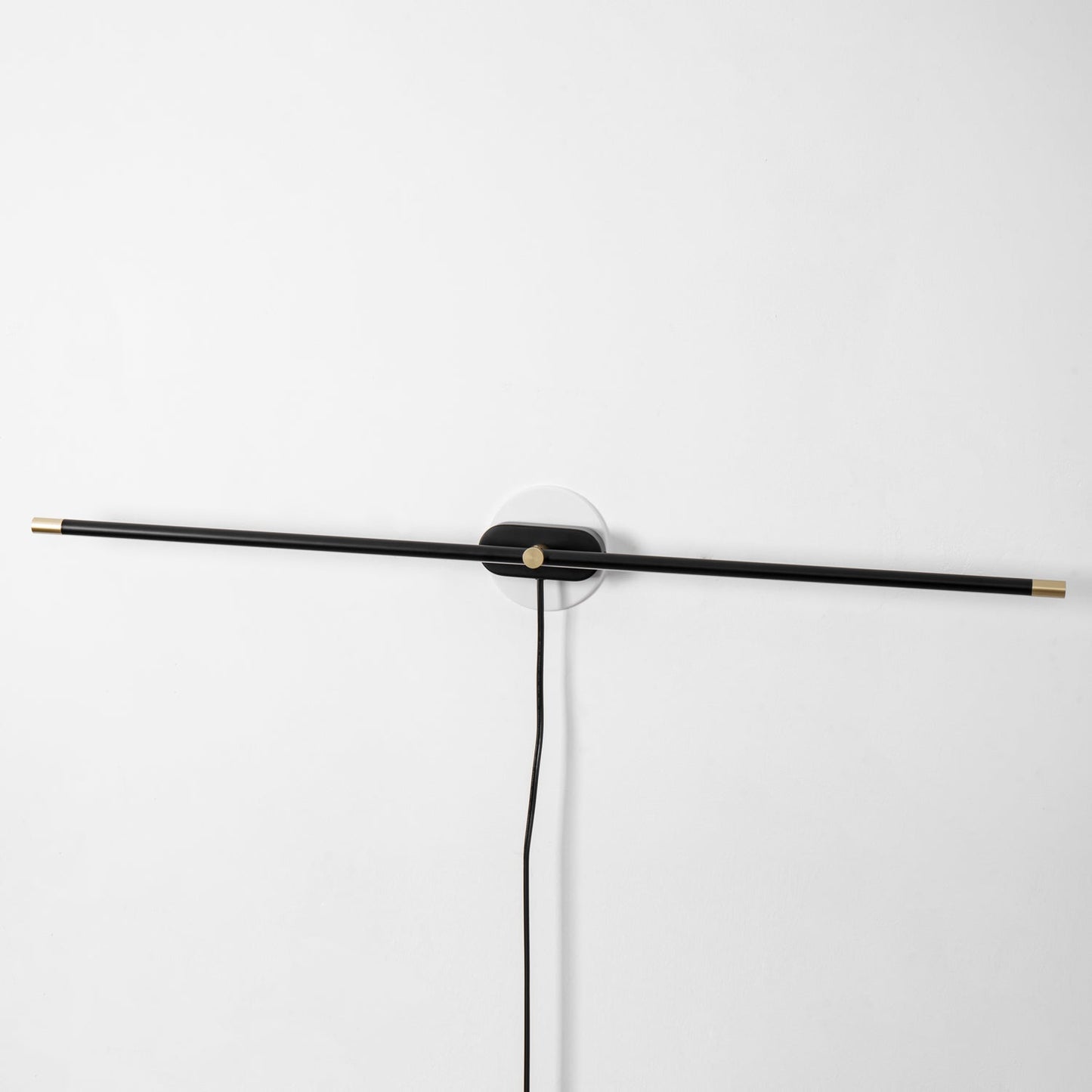 Minimalist Linear Plug-in Wall Lamp