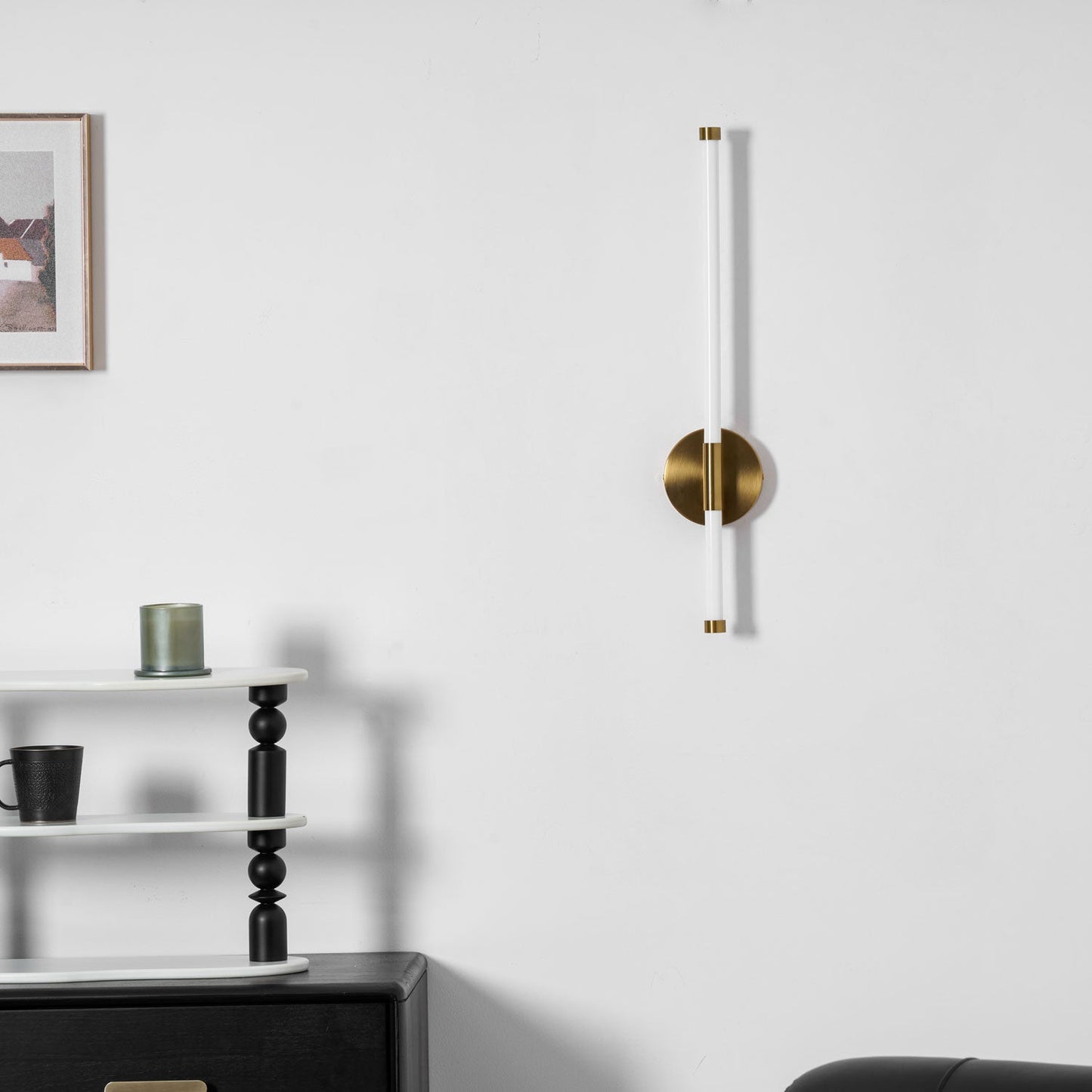 Minimalist Vertical Wall Sconce