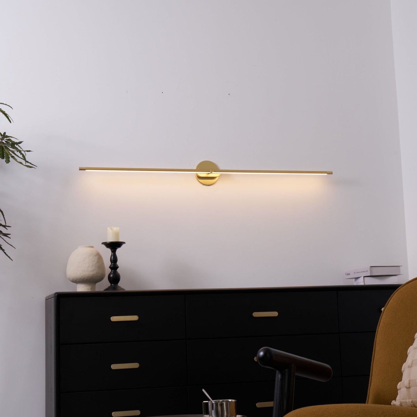 Minimalist Linear Wall Lamp