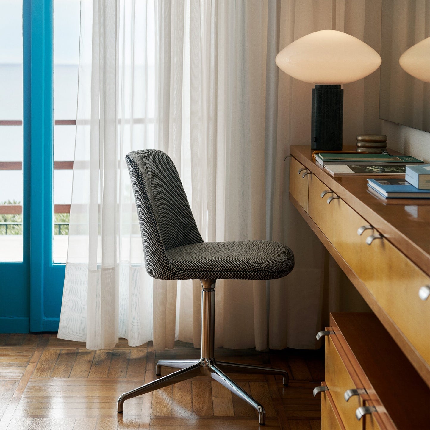 Mist Mrable Table Lamp