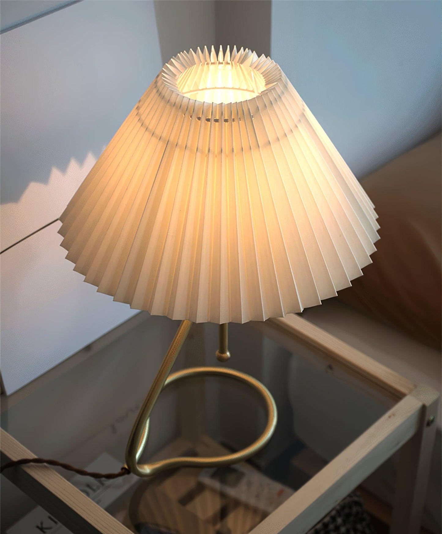 Levitate Pleated Table Lamp