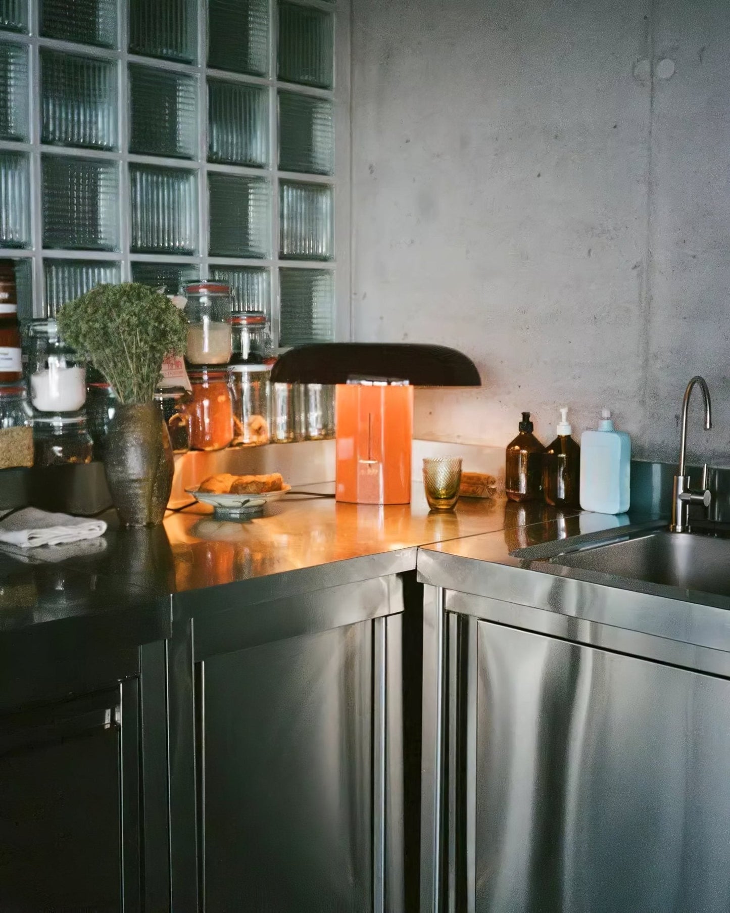 Molli Mushroom Table Lamp