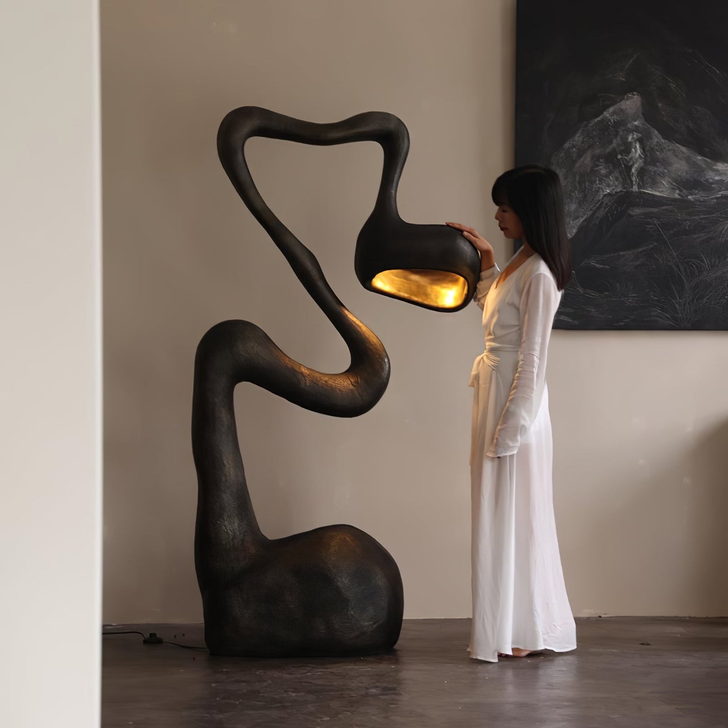 Myrrh Sculpture Floor Lamp