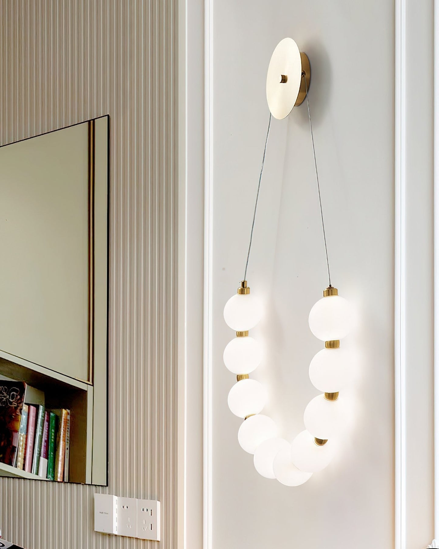 Necklace Loop Sconce Wall Lamp