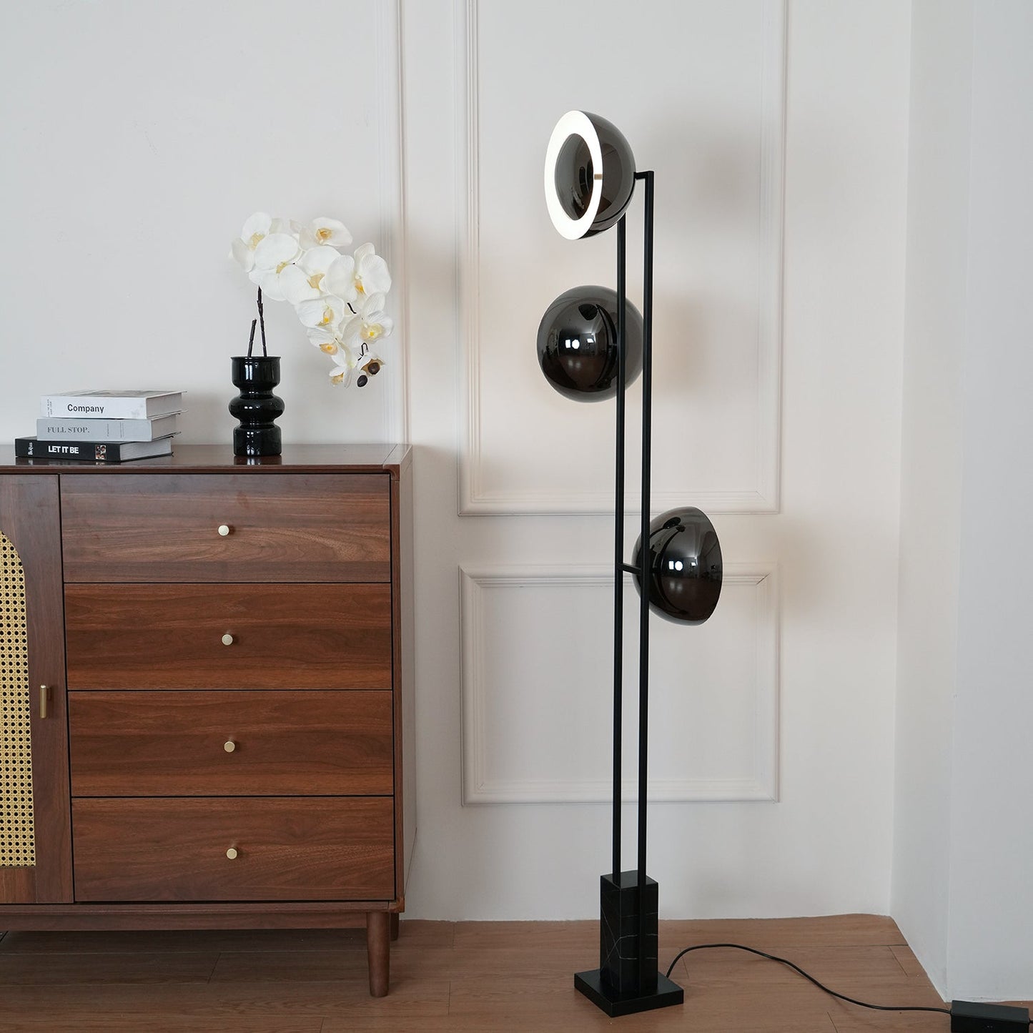 O3 Free-standing Lamp Floor Lamp