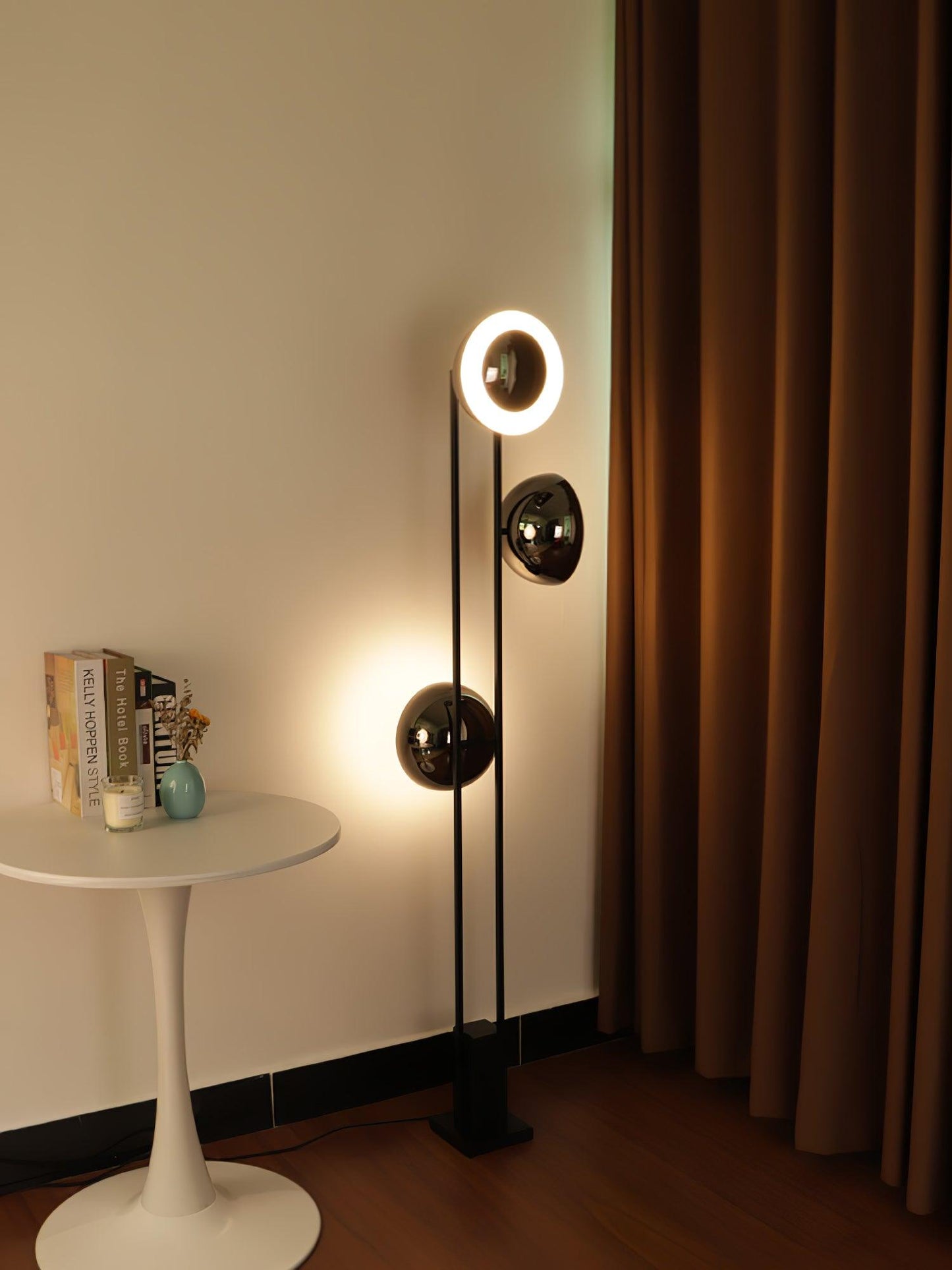 O3 Free-standing Lamp Floor Lamp