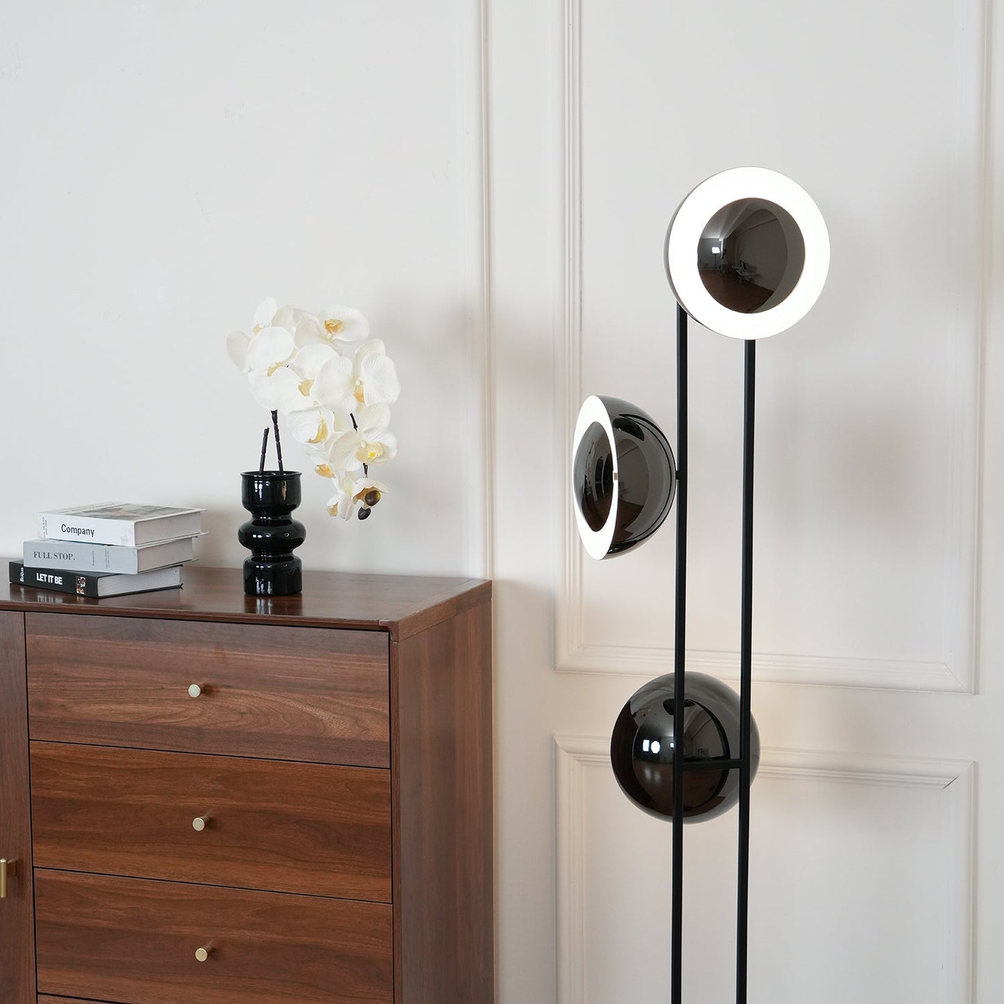 O3 Free-standing Lamp Floor Lamp