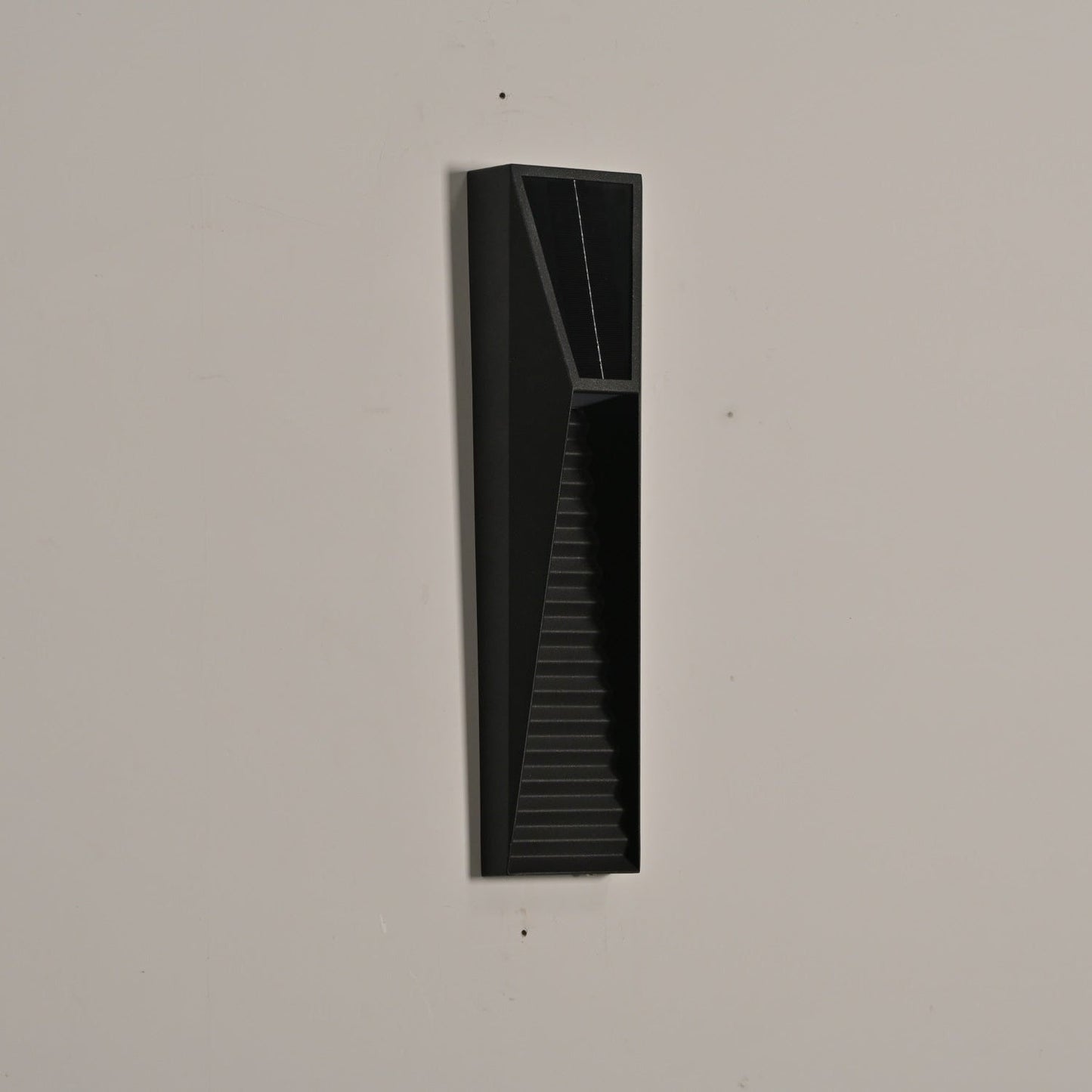 Obsidian Path Solar Outdoor Wall Light