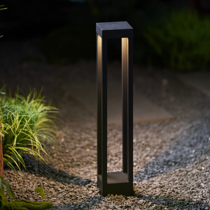 Obsidian Post Outdoor Light