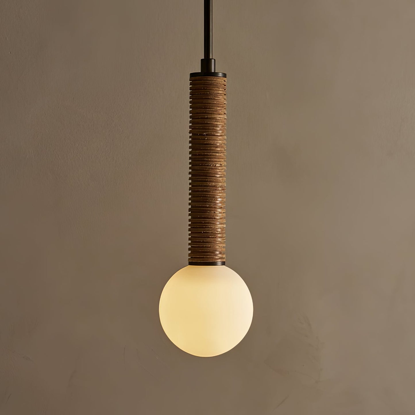 Lestro Pendant Light