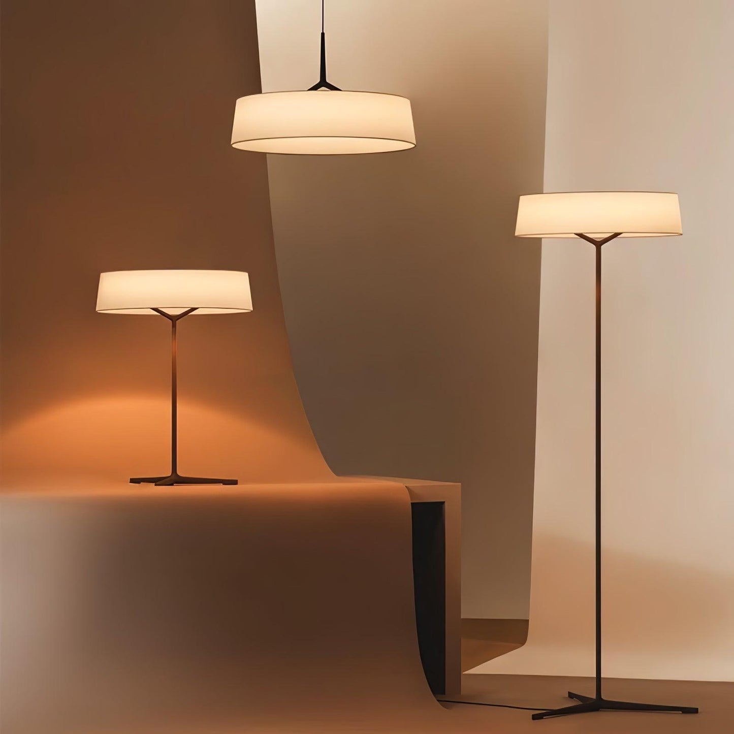 Dama Floor Lamp