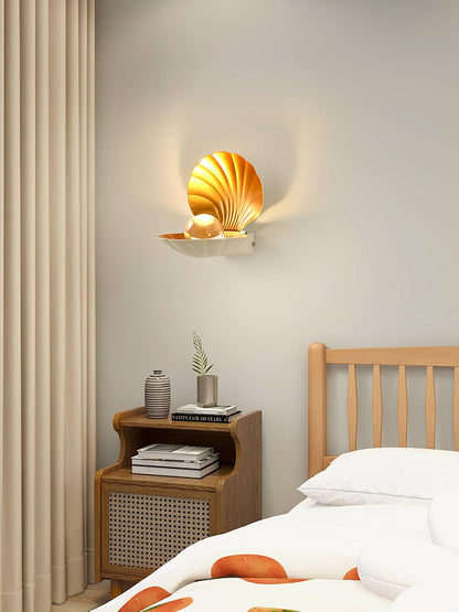 Pearl Clam Bracket light Wall Light