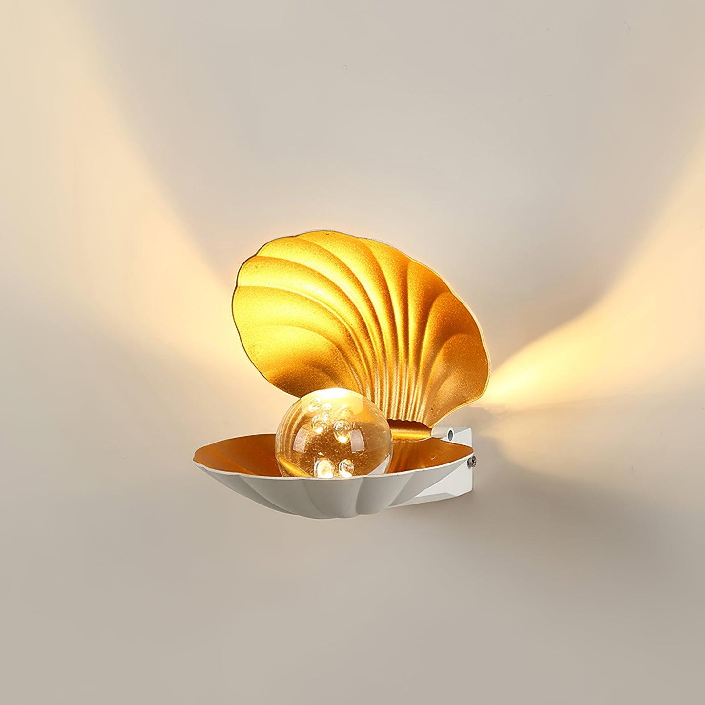 Pearl Clam Bracket light Wall Light