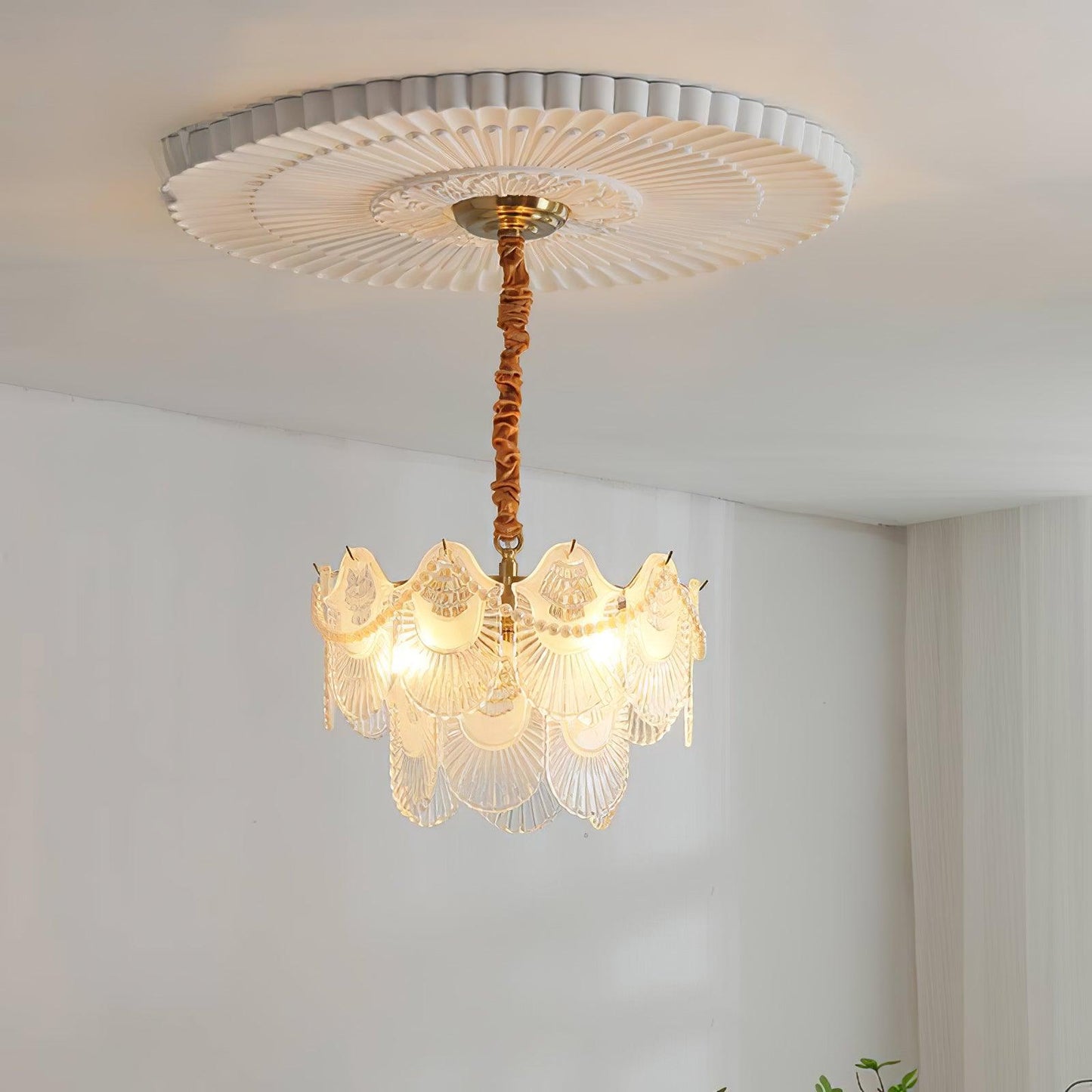 Pearl Glass Shell Crown Chandelier