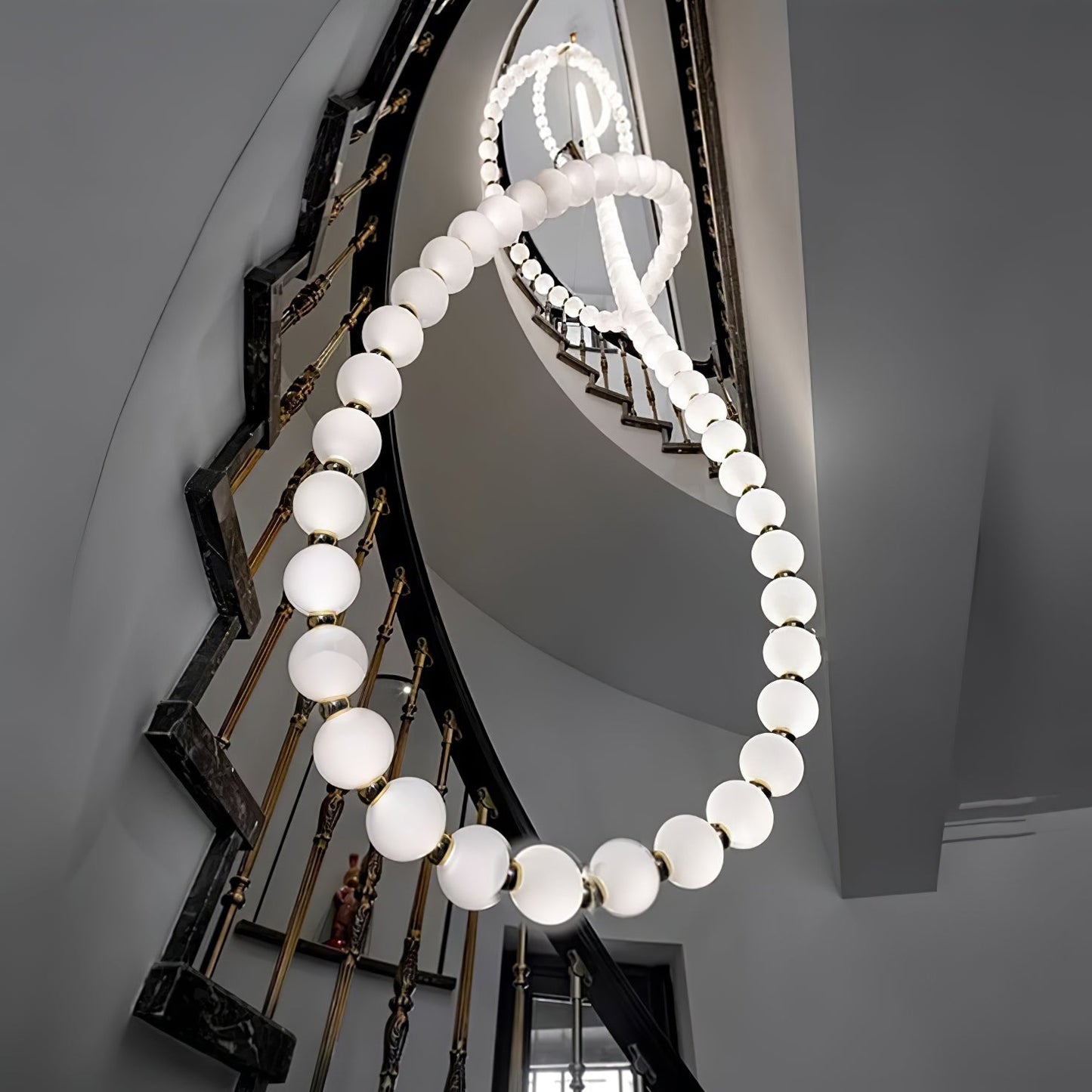 Pearl Necklace Balls Ceiling fixture Chandelier