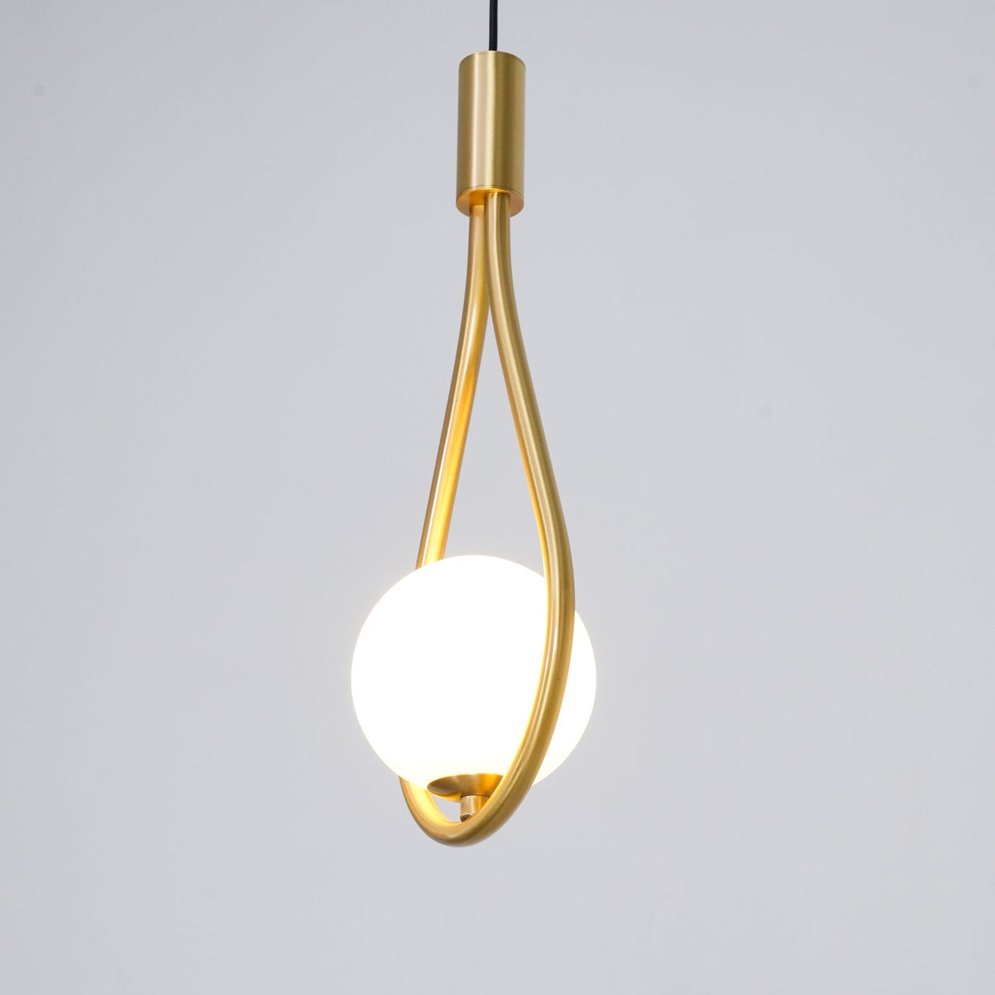 Pearls 65 Houselight Pendant Light