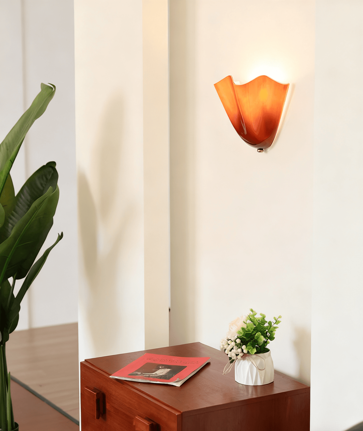 Petalia Wall Light