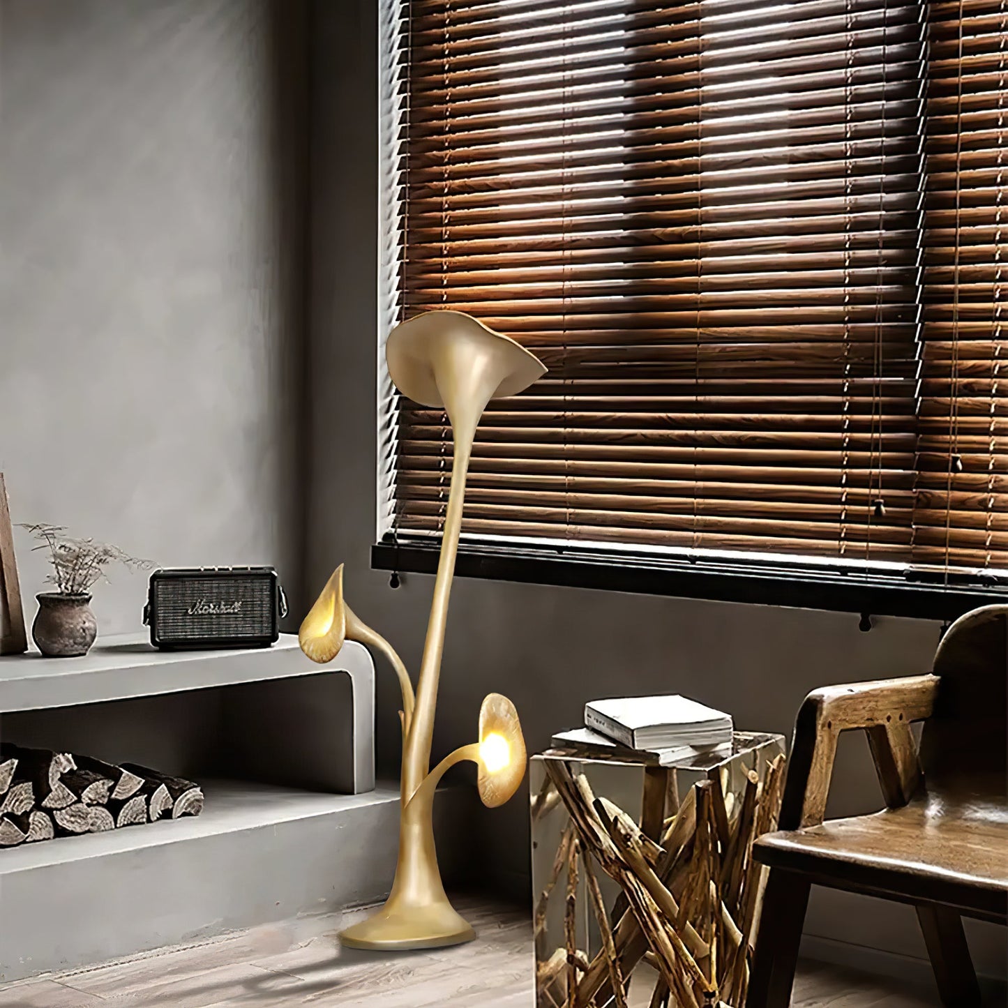 Petunia Sculpture Free-standing Lamp Floor Lamp