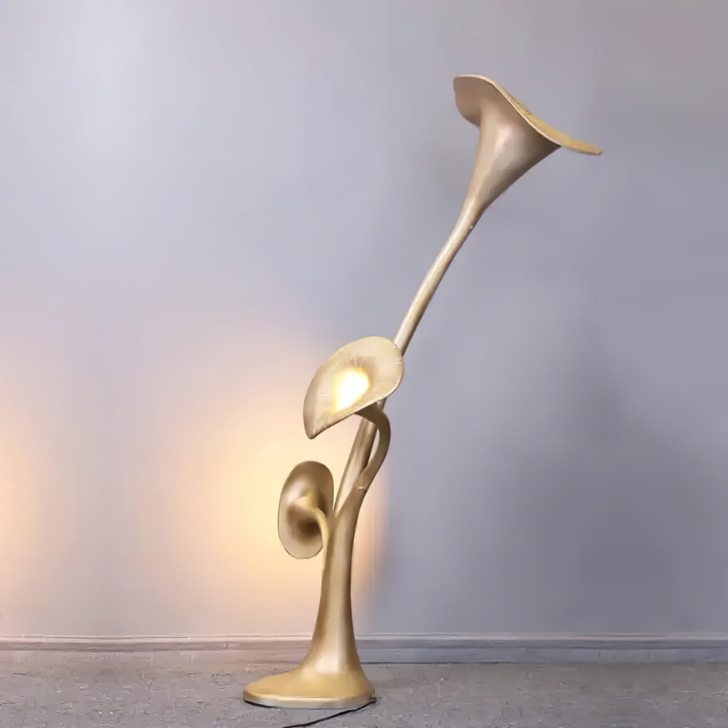 Petunia Sculpture Free-standing Lamp Floor Lamp