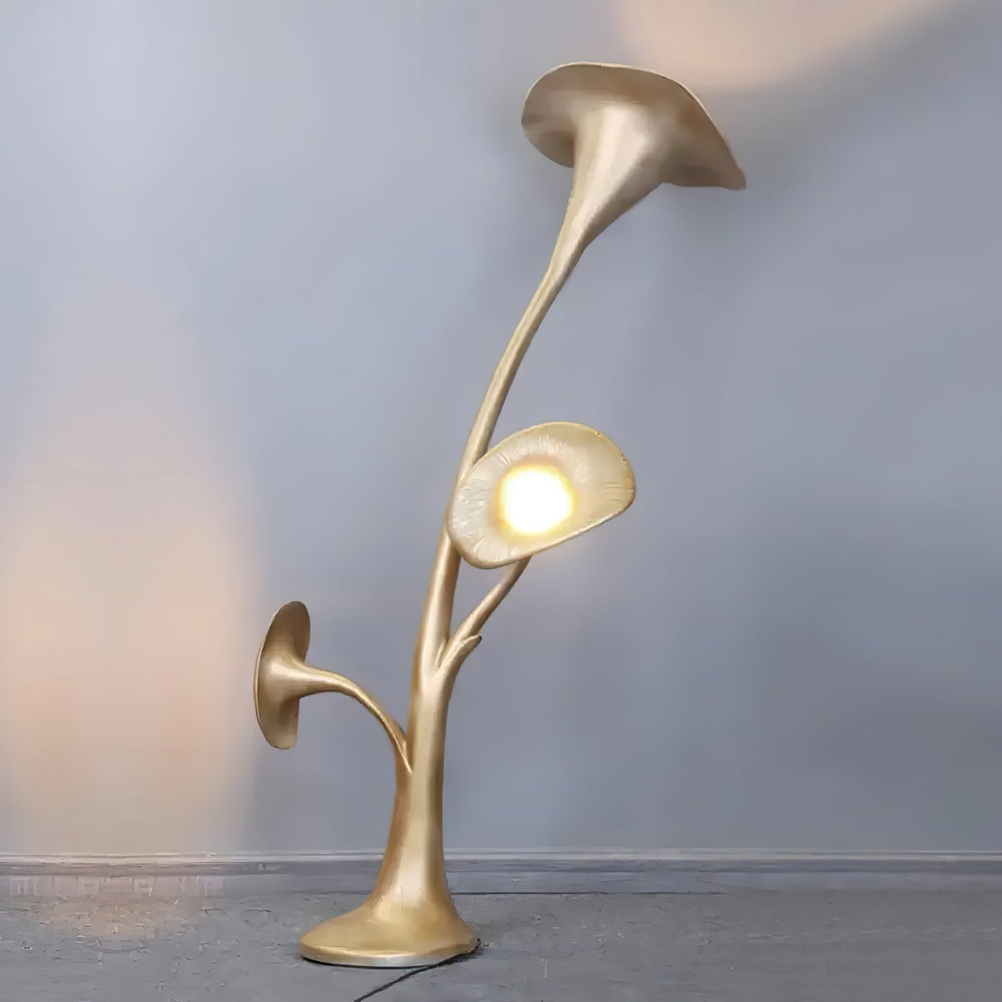 Petunia Sculpture Free-standing Lamp Floor Lamp
