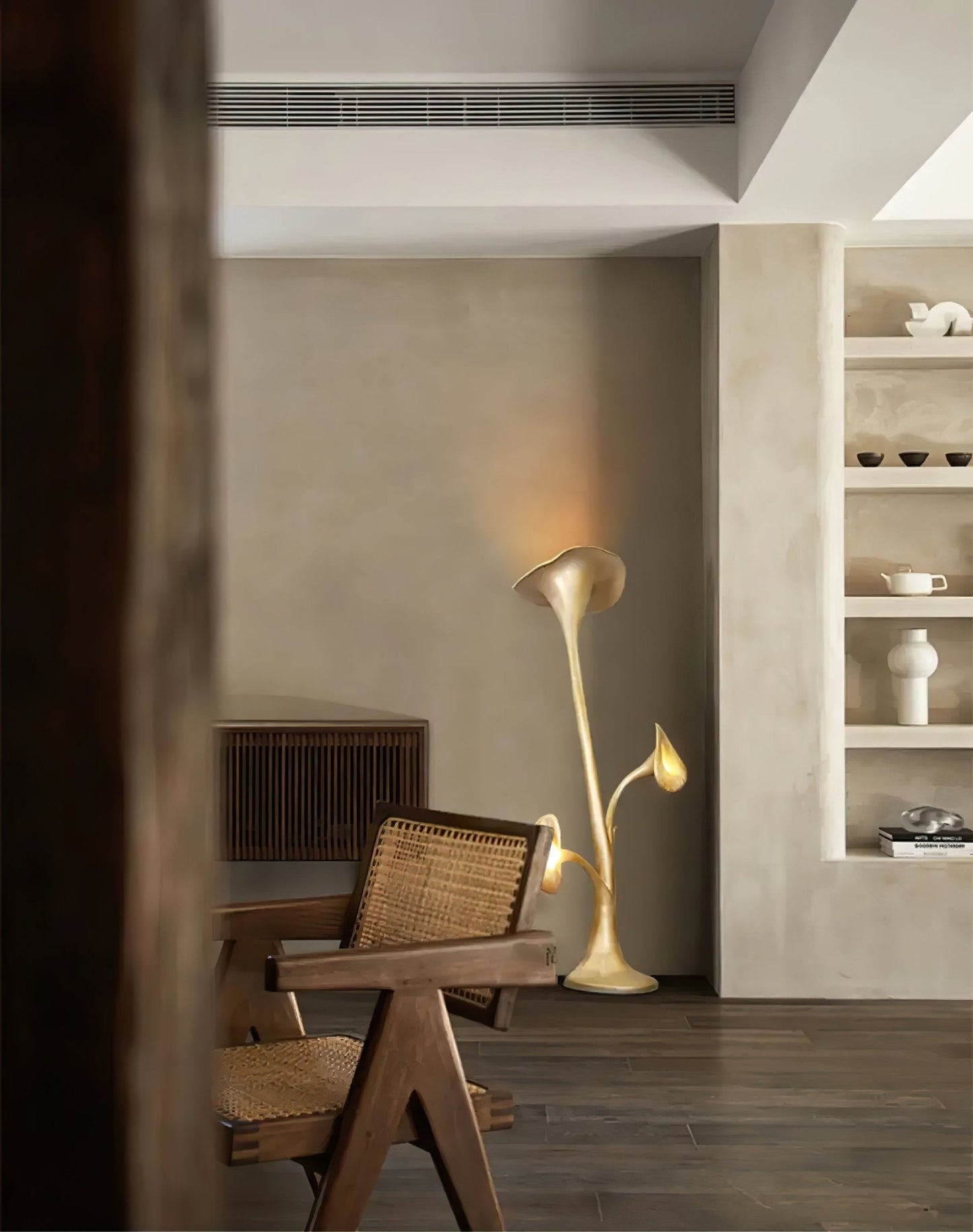 Petunia Sculpture Free-standing Lamp Floor Lamp