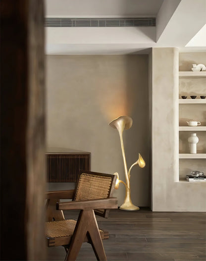 Petunia Sculpture Free-standing Lamp Floor Lamp