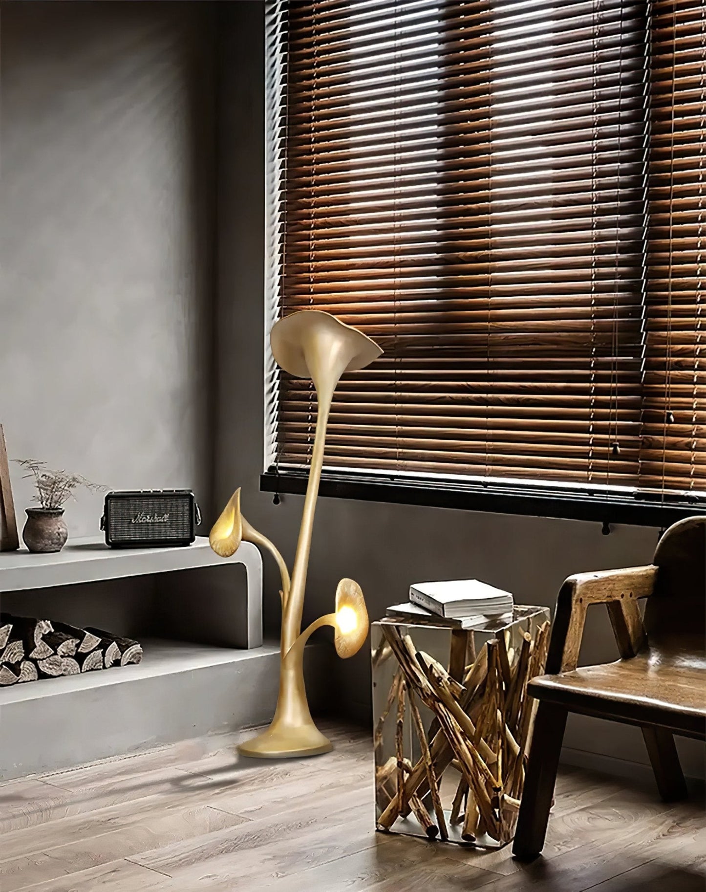 Petunia Sculpture Free-standing Lamp Floor Lamp