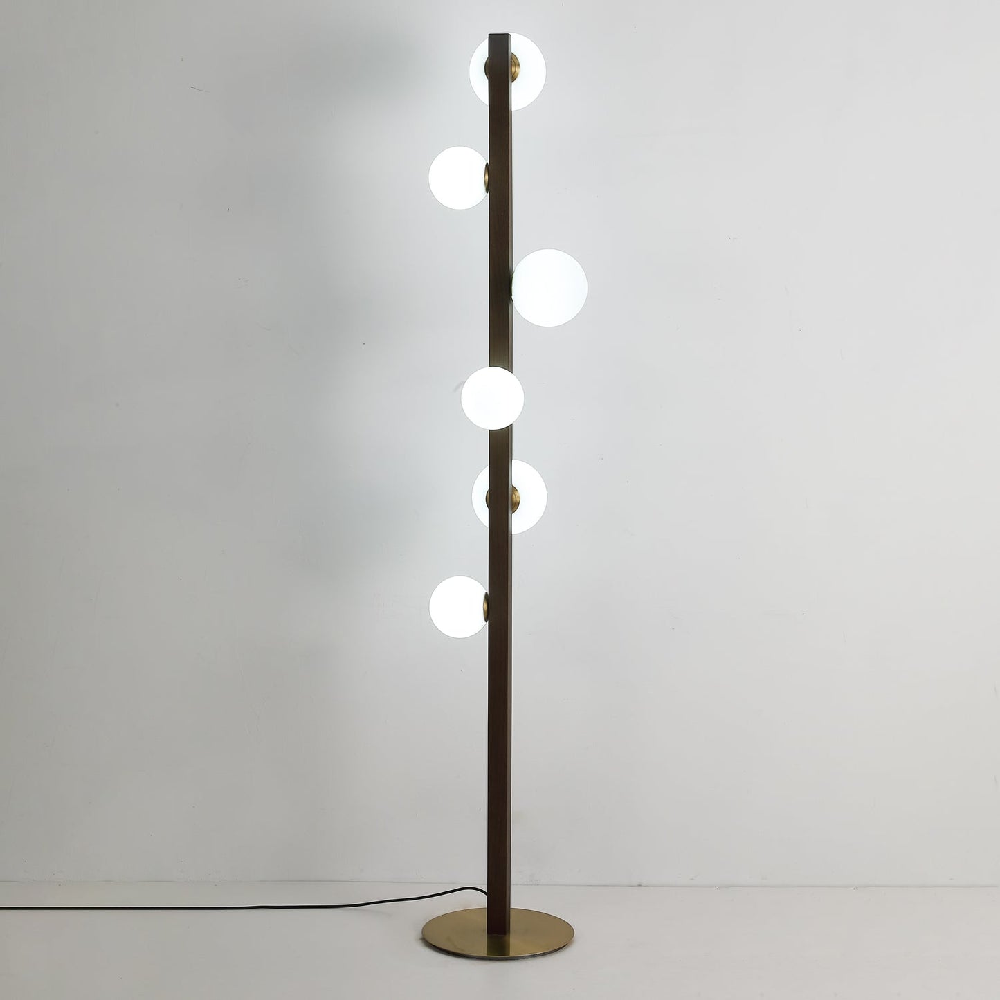 Planeta Wood Free-standing Lamp Floor Lamp