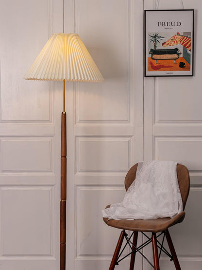 Pleated Tall Lamp Floor Lamp