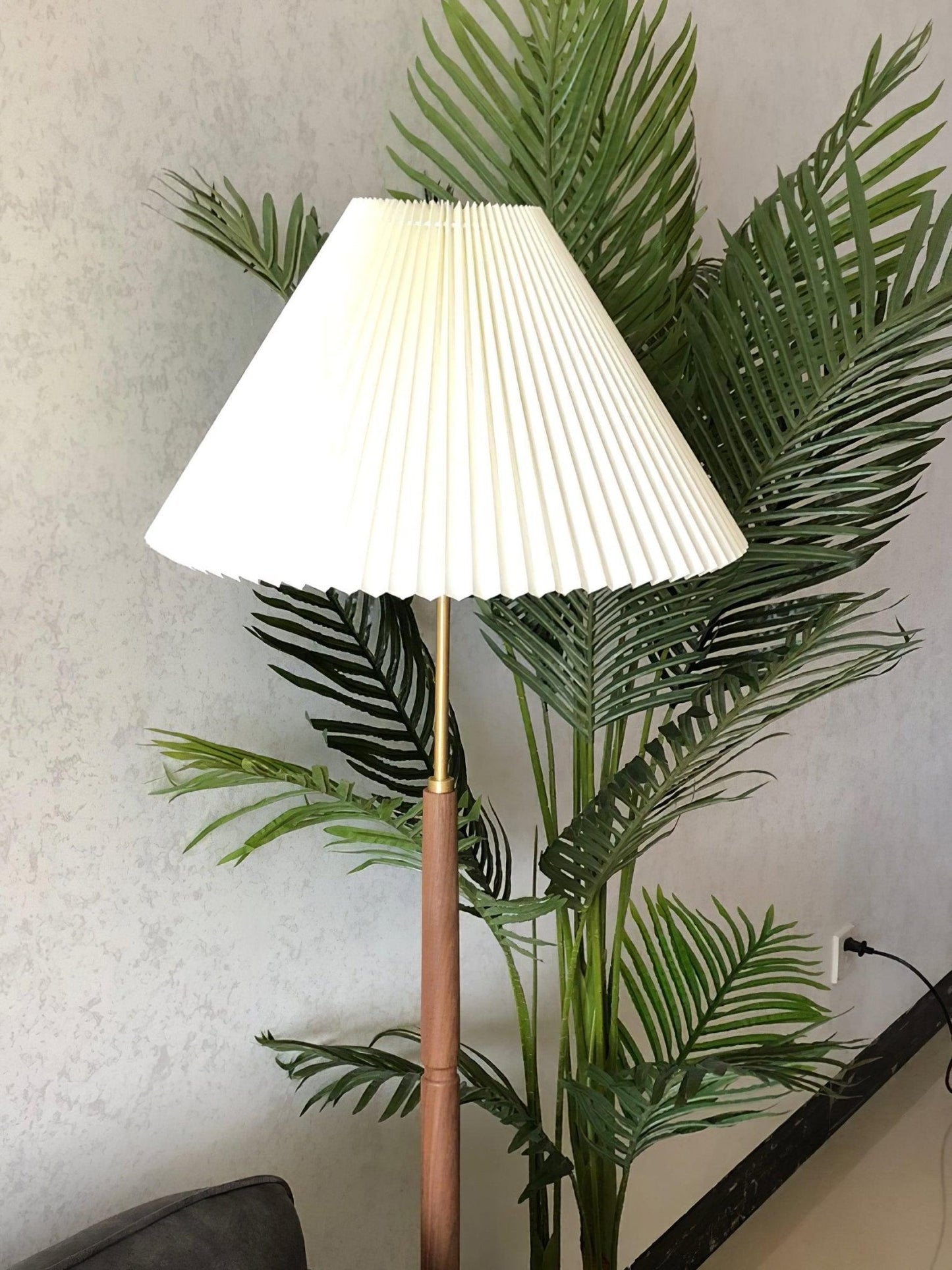 Pleated Tall Lamp Floor Lamp