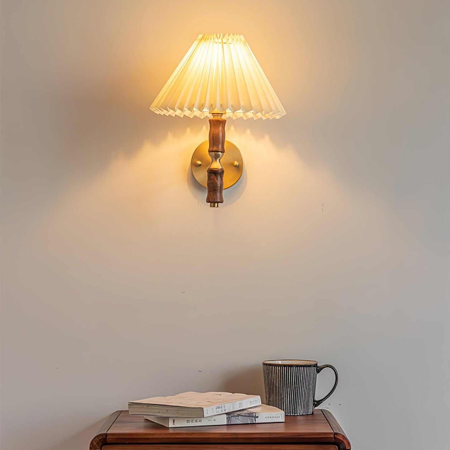 Pleated Walnut Lamp bracket Wall Light