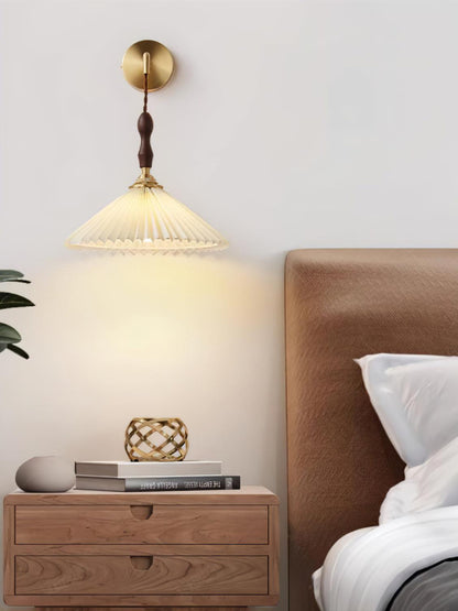 Pleated Wooden Bracket light Wall Lamp