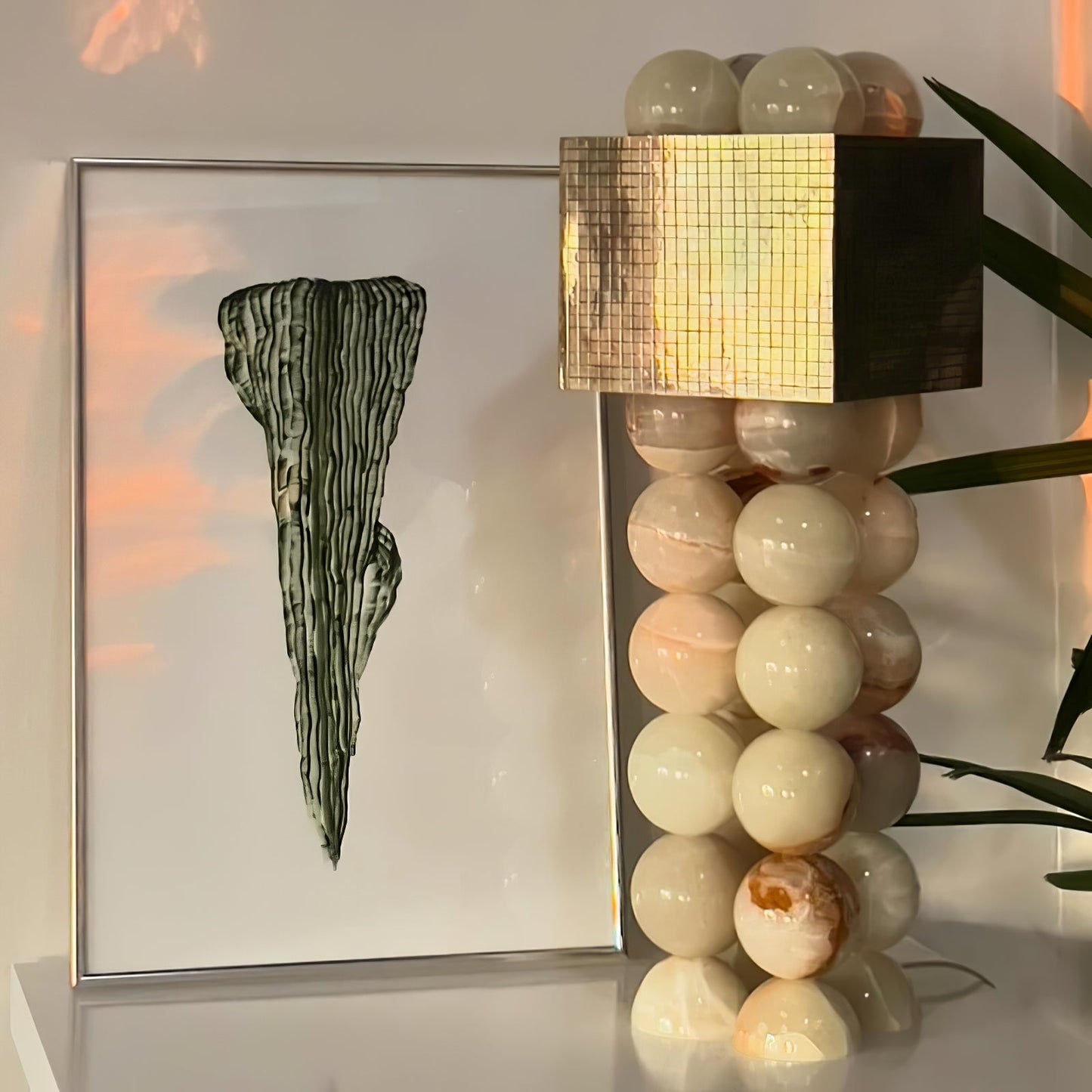 Quava Jade Table Lamp
